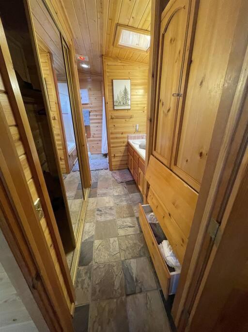 Summit: Discover Serenity In This Cozy Cabin With Mountain Views! Villa Big Bear Lake Exteriör bild