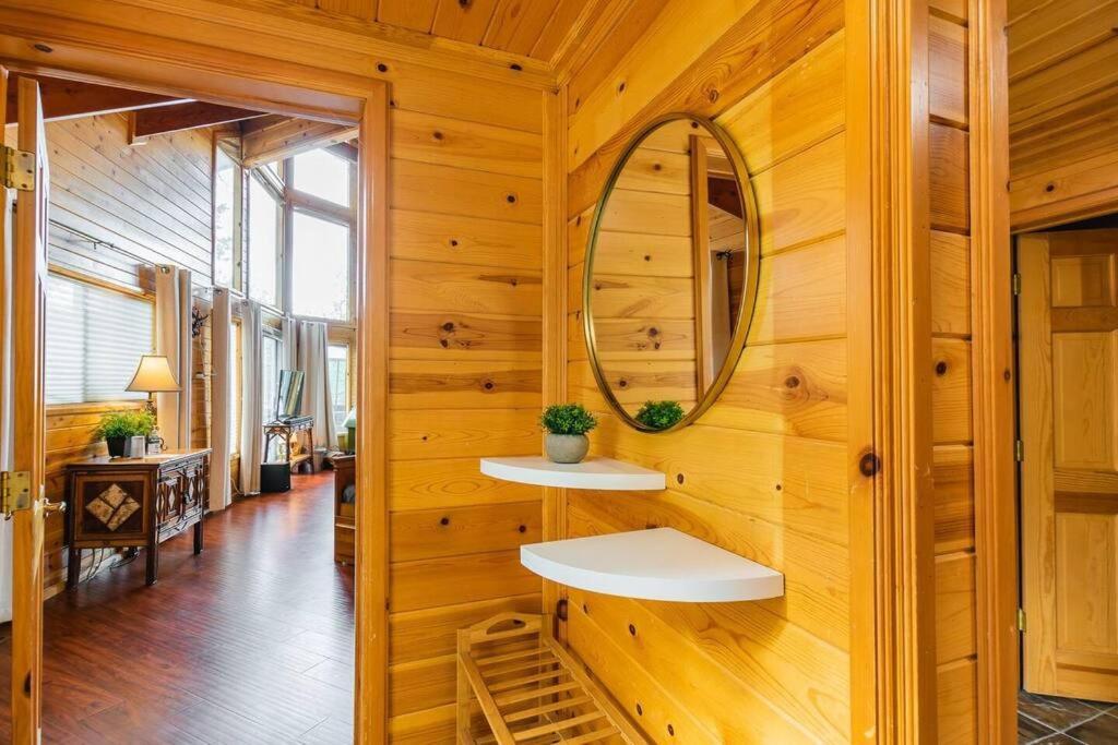 Summit: Discover Serenity In This Cozy Cabin With Mountain Views! Villa Big Bear Lake Exteriör bild