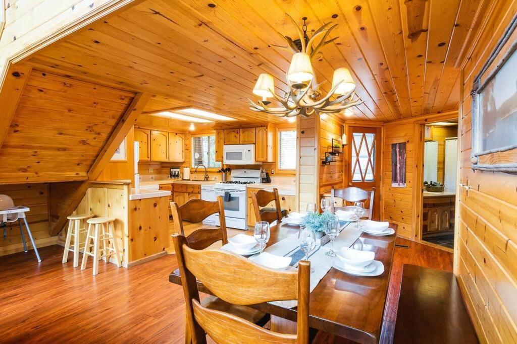 Summit: Discover Serenity In This Cozy Cabin With Mountain Views! Villa Big Bear Lake Exteriör bild